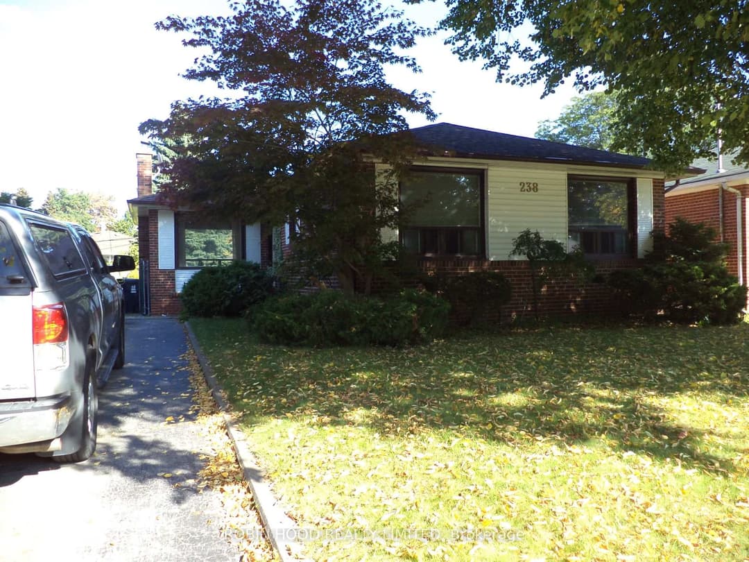 238 Thistle Down Boulevard, Etobicoke (West Mall / Rexdale)