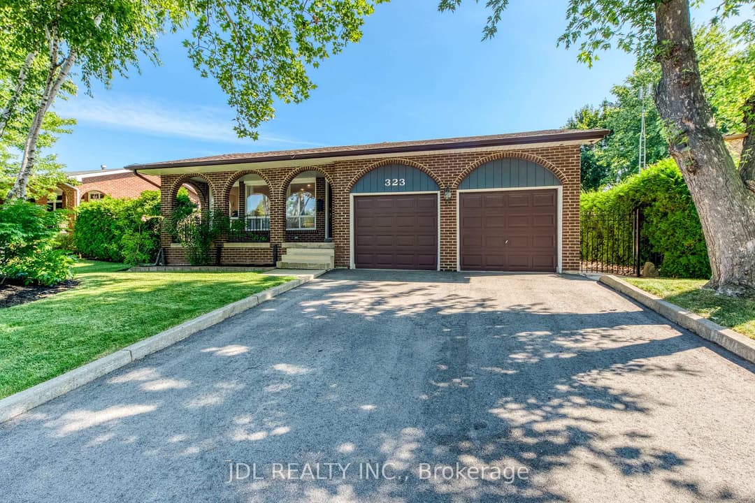 323 Warminster Drive, Oakville