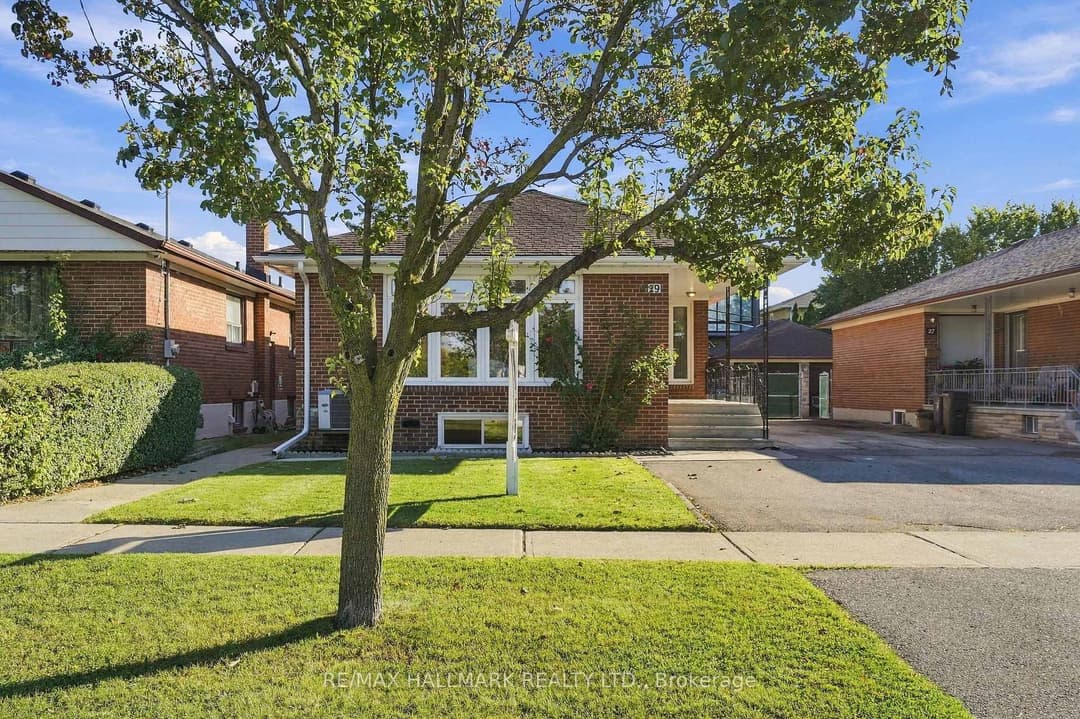 29 Willowbrook Road, Liberty Village / Parkdale / South Parkdale