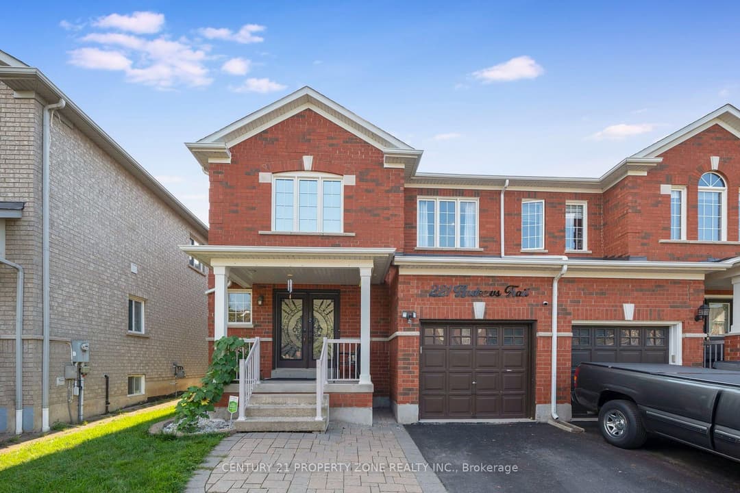 221 Andrews Trail, Milton