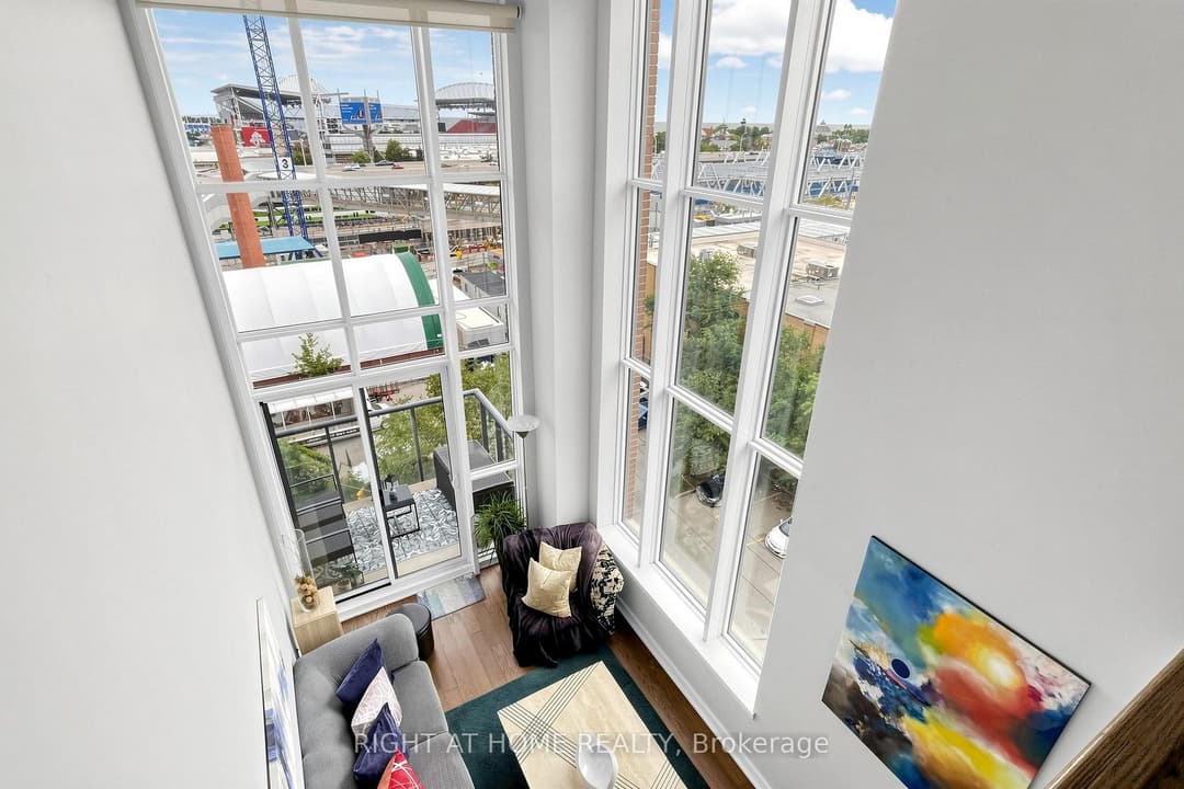 5 Hanna Avenue Unit 510, Downtown Toronto / Waterfront