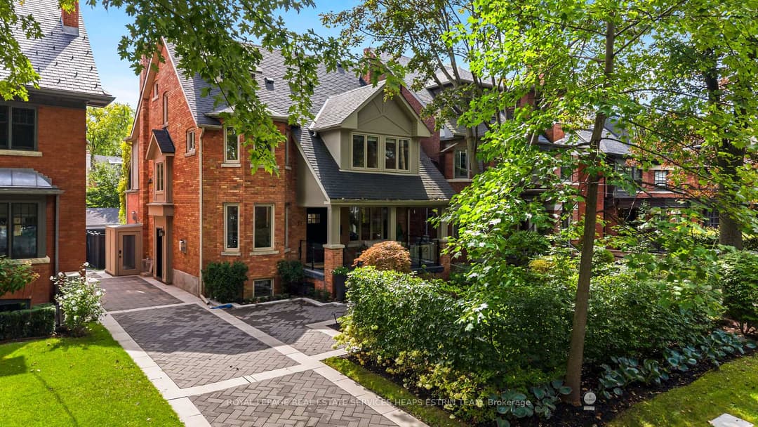 37 St Andrews Gardens, Rosedale / Moore Park