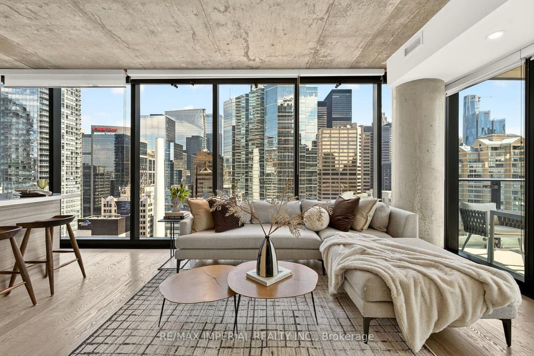 224 King Street Unit 1804, Downtown Toronto / Waterfront