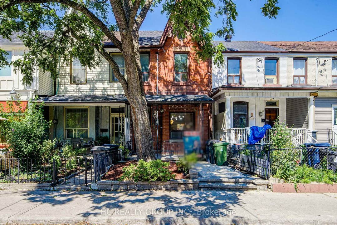 64 Wales Avenue, Downtown Toronto / Waterfront