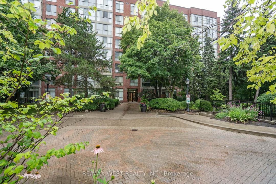 24 Southport Street Unit 749, High Park / Junction / Roncesvalles