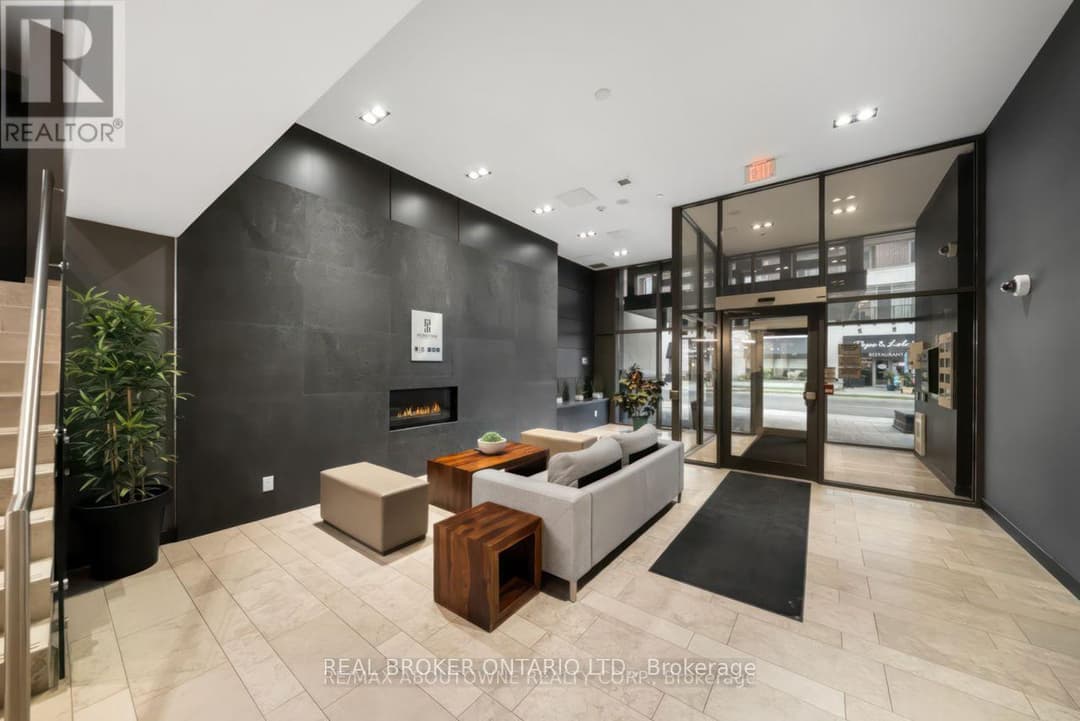 1940 Ironstone Drive Unit 403, Burlington