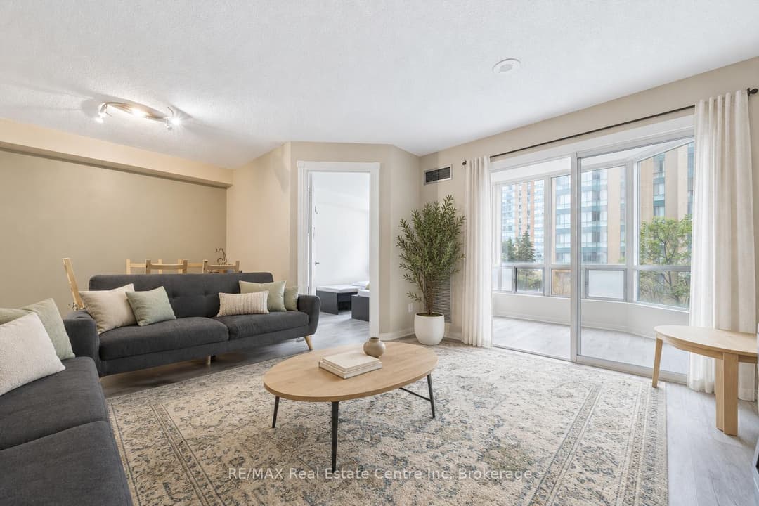 155 HILLCREST Avenue Unit 302, Mississauga