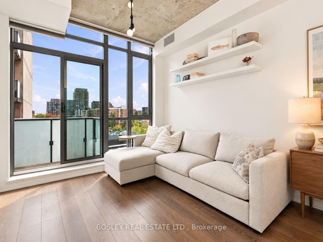 Virtual tour of 8 Gladstone Avenue Unit 613, Downtown Toronto / Waterfront
