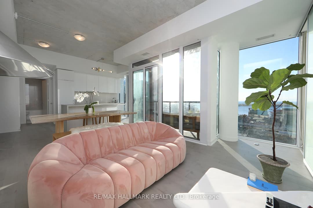 158 Front Street Unit 2604, Regent Park / Cabbagetown / St. James Town