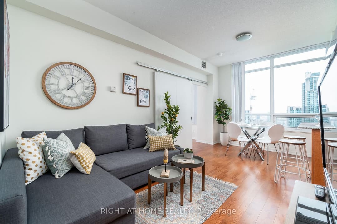 55 Bremner Boulevard Unit 3404, Downtown Toronto / Waterfront