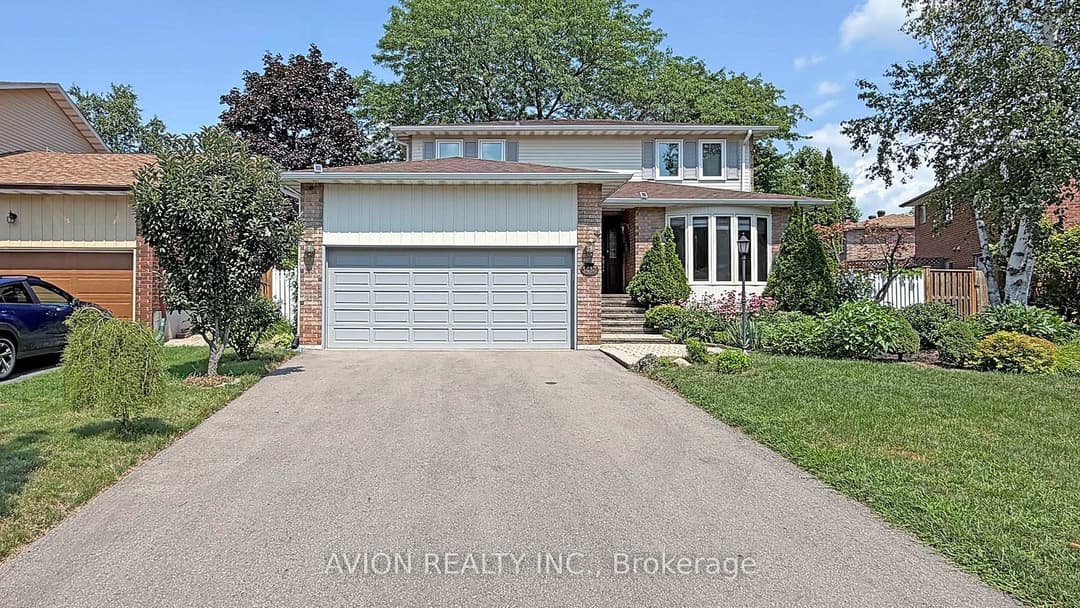 1413 Harmsworth Square, Oakville