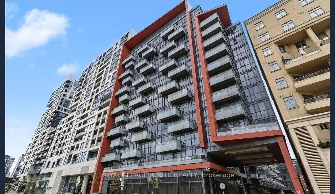 560 Front Street Unit 828, Downtown Toronto / Waterfront