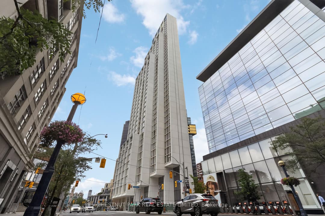 1315 Bay Street Unit 1402, Annex / Yorkville / Summerhill