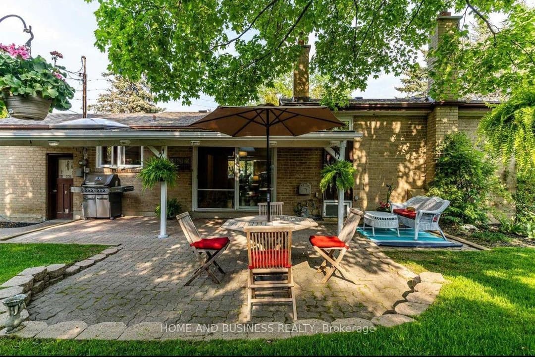 3668 The Credit Woodlands Road, Mississauga