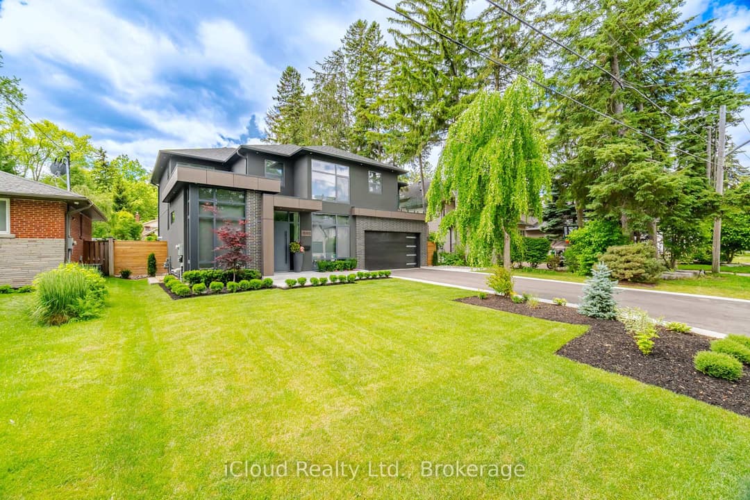 1590 Kenmuir Avenue, Mississauga