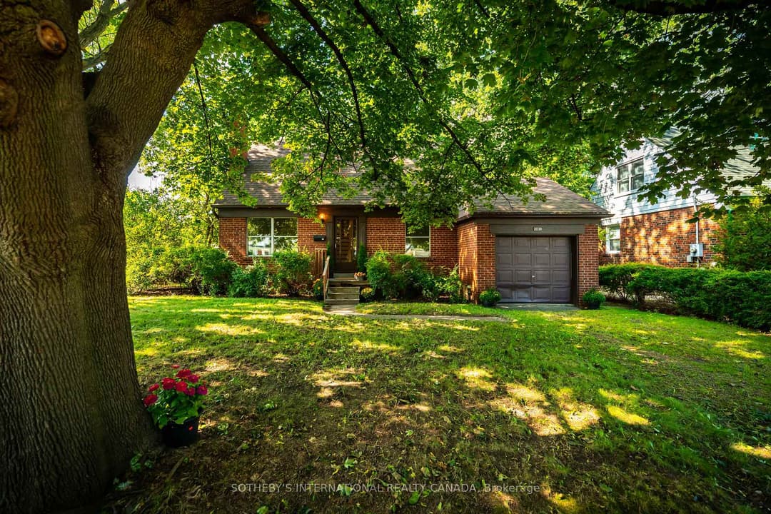 2050 Russett Road, Mississauga
