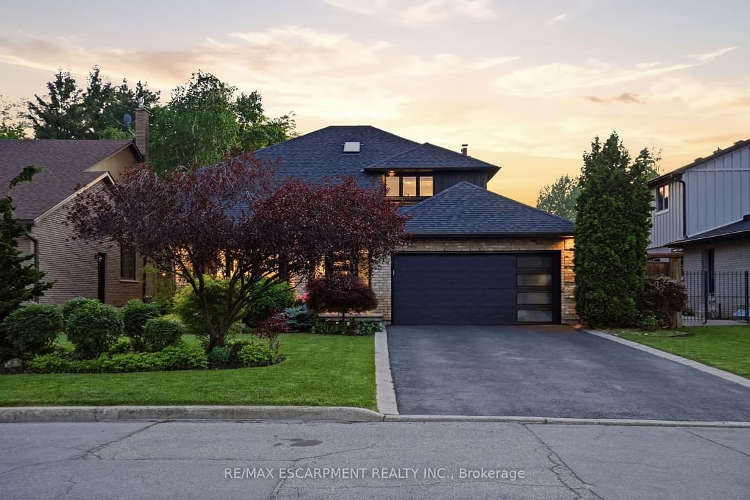 617 Grays Road, Hamilton