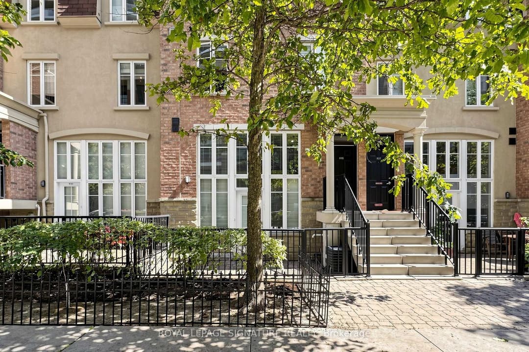 50 Western Battery Road Unit 929, Downtown Toronto / Waterfront
