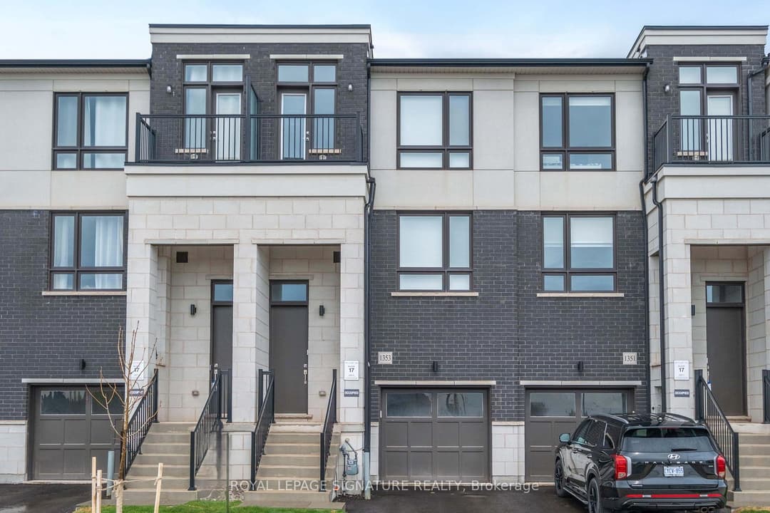 1353 Shevchenko Boulevard, Oakville