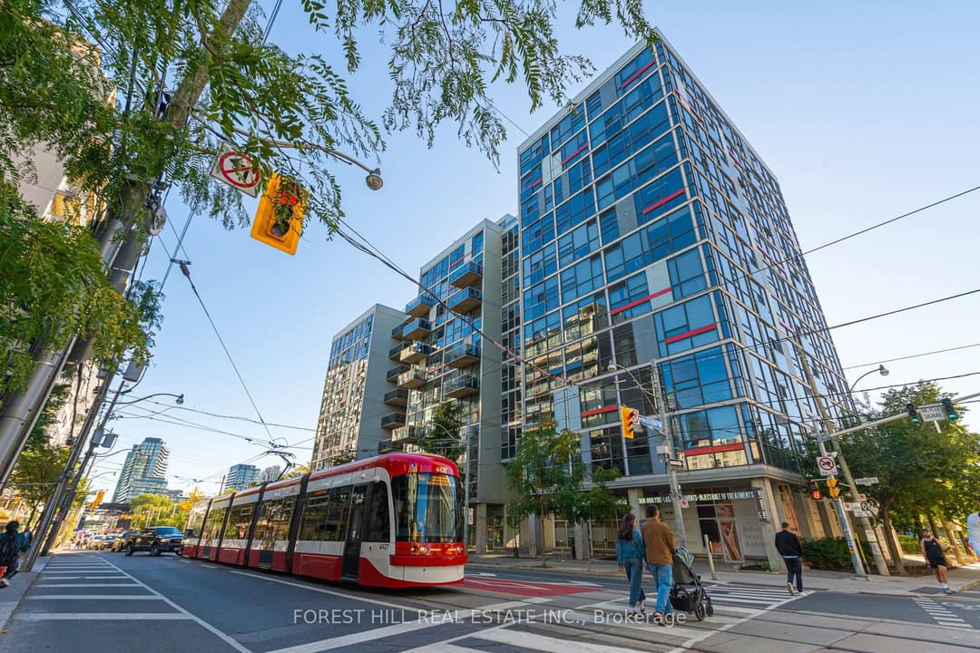 60 Bathurst Street Unit 415, Downtown Toronto / Waterfront
