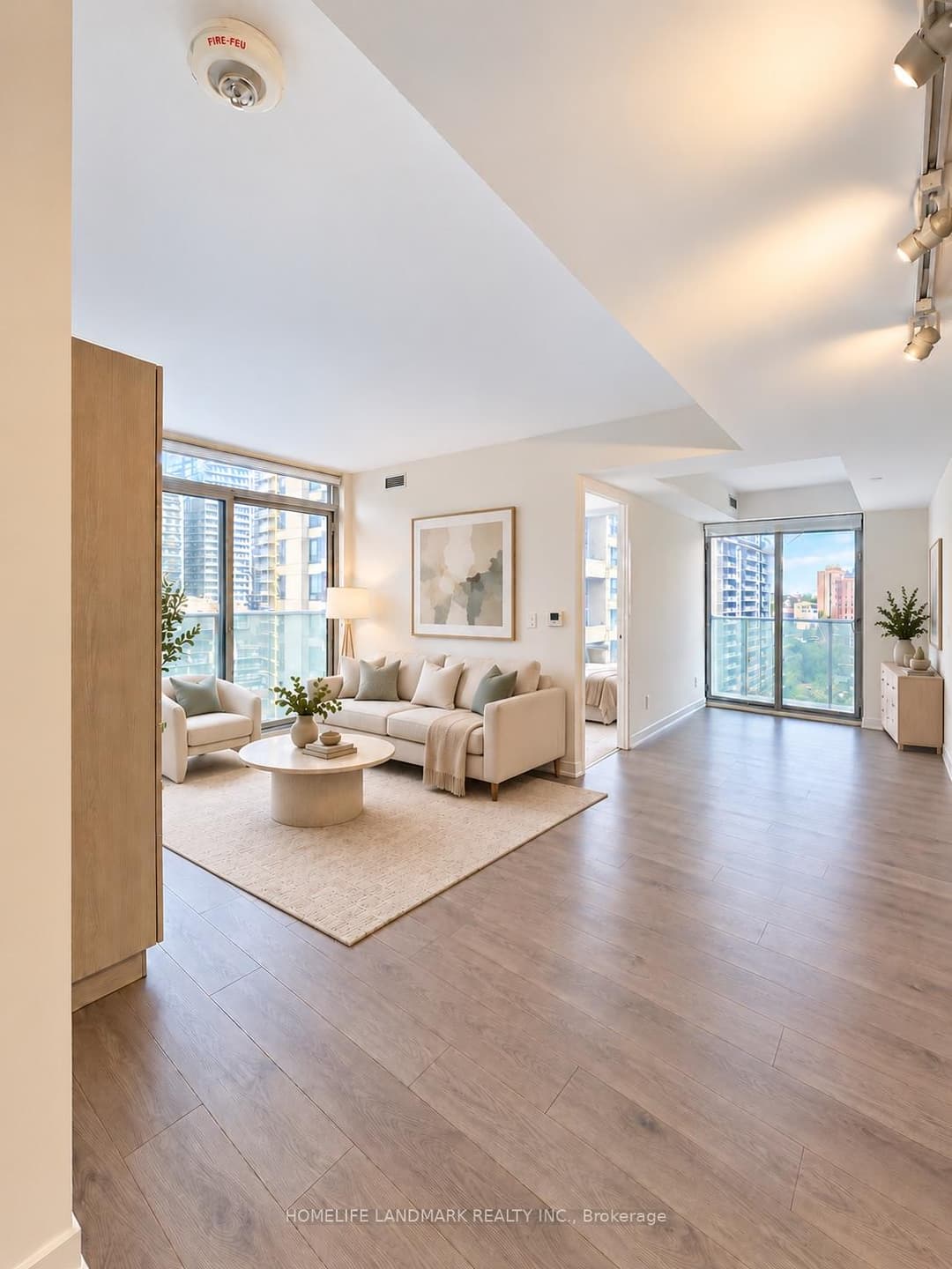 501 Yonge Street Unit 905, Regent Park / Cabbagetown / St. James Town