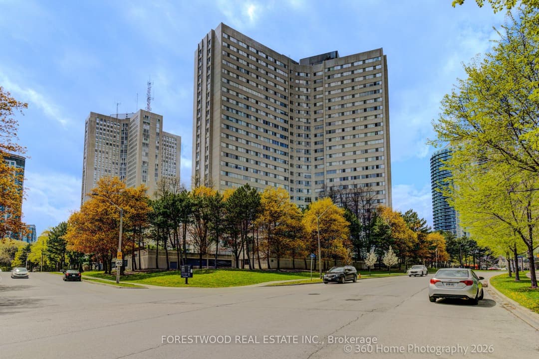 3700 Kaneff Crescent Unit 2202, Mississauga