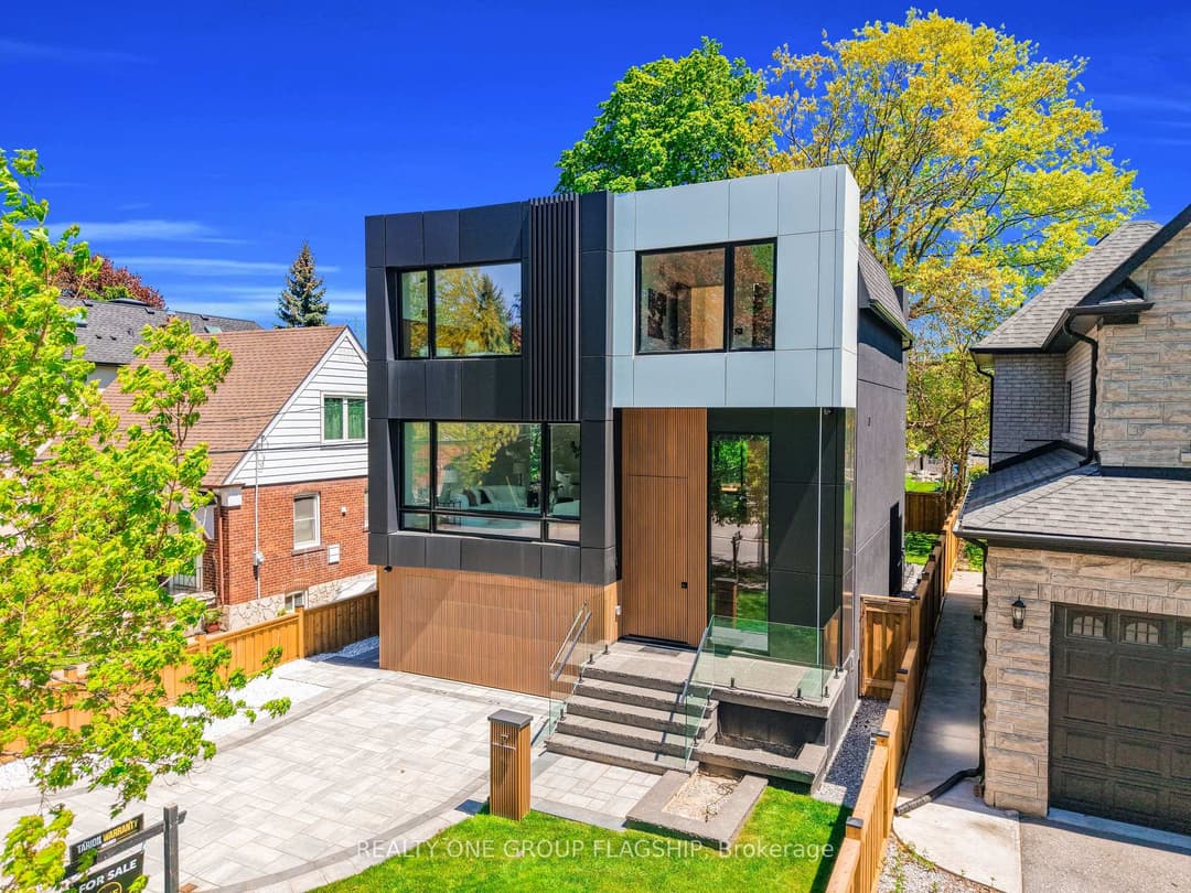 7 Bentley Drive, Corso Italia / Dufferin Grove