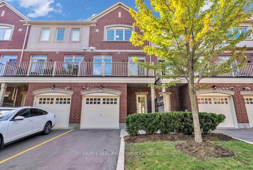 3215 Thomas Street Unit 4, Mississauga