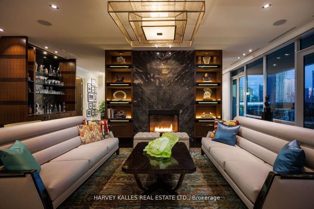 206 Bloor Street Unit 1501, Annex / Yorkville / Summerhill