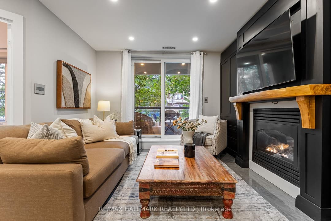 2365 Queen Street Unit 201, The Beaches / Upper Beaches