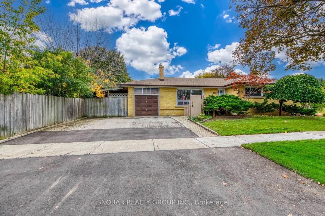 48 Sedgebrook Crescent, Etobicoke (Islington / Rexdale)