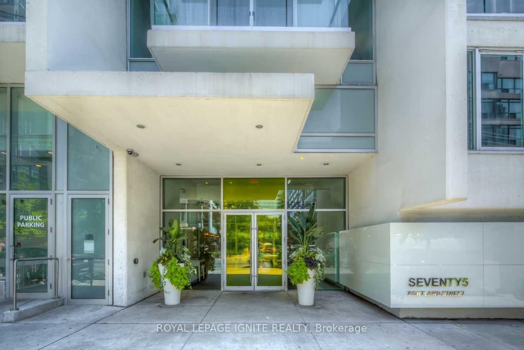 75 Portland Street Unit 406, Downtown Toronto / Waterfront