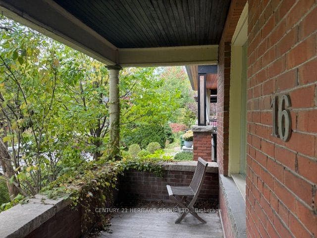 16 Sparkhall Avenue, Riverdale / Leslieville