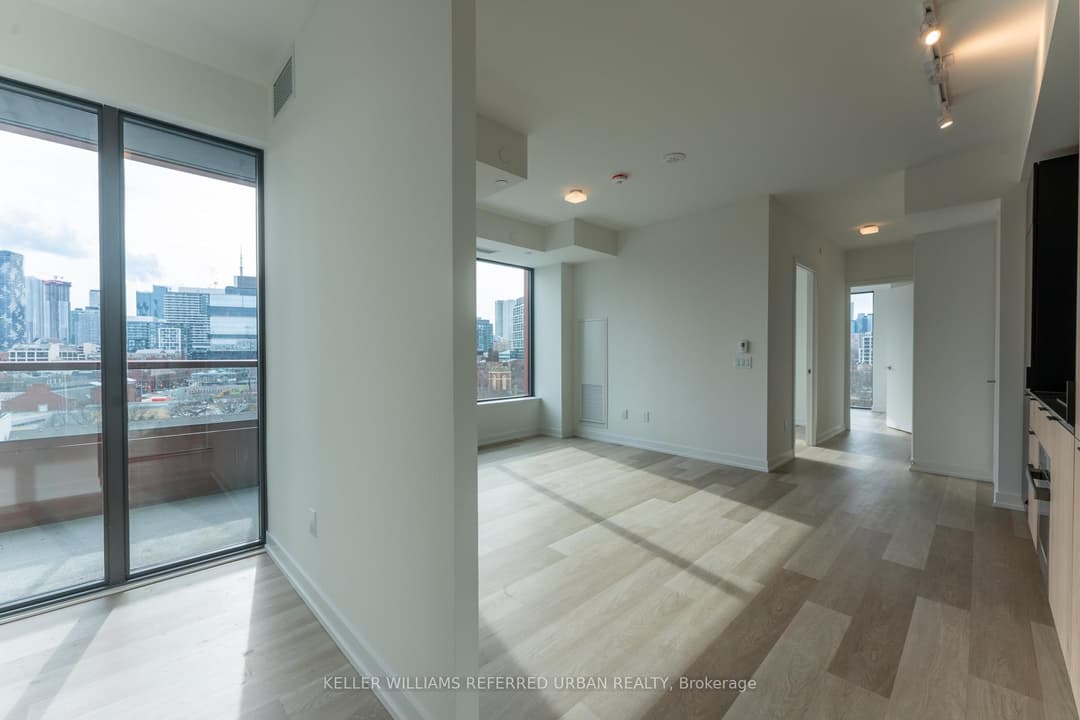 28 Eastern Avenue Unit 822, Regent Park / Cabbagetown / St. James Town