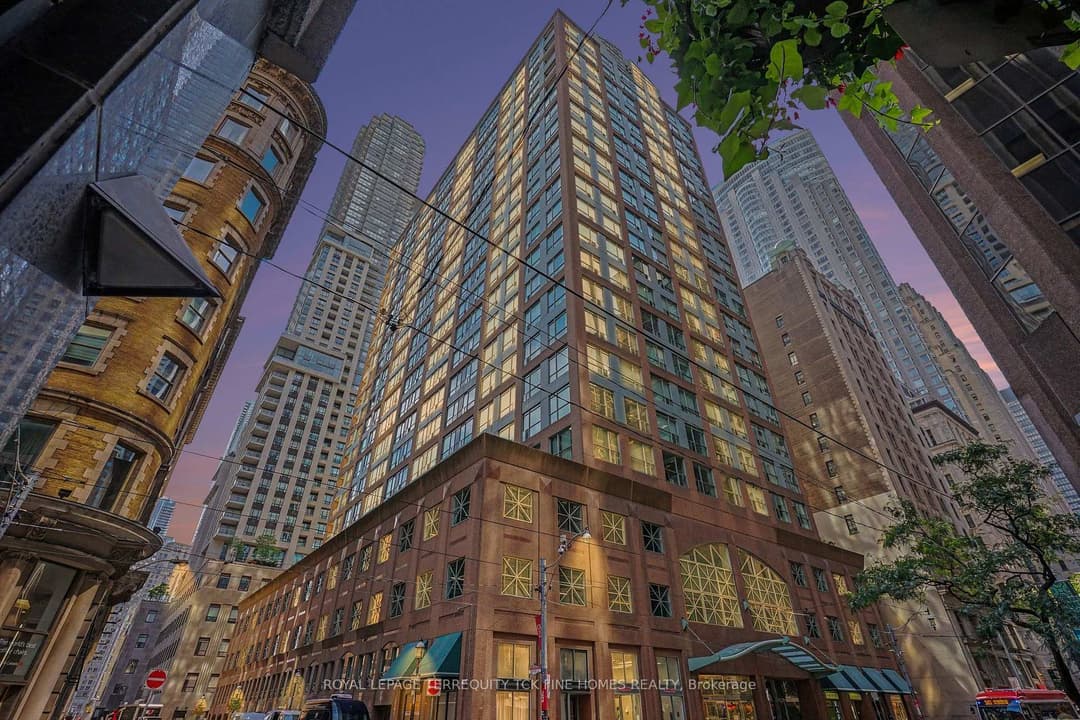 7 King Street Unit 1814, Regent Park / Cabbagetown / St. James Town