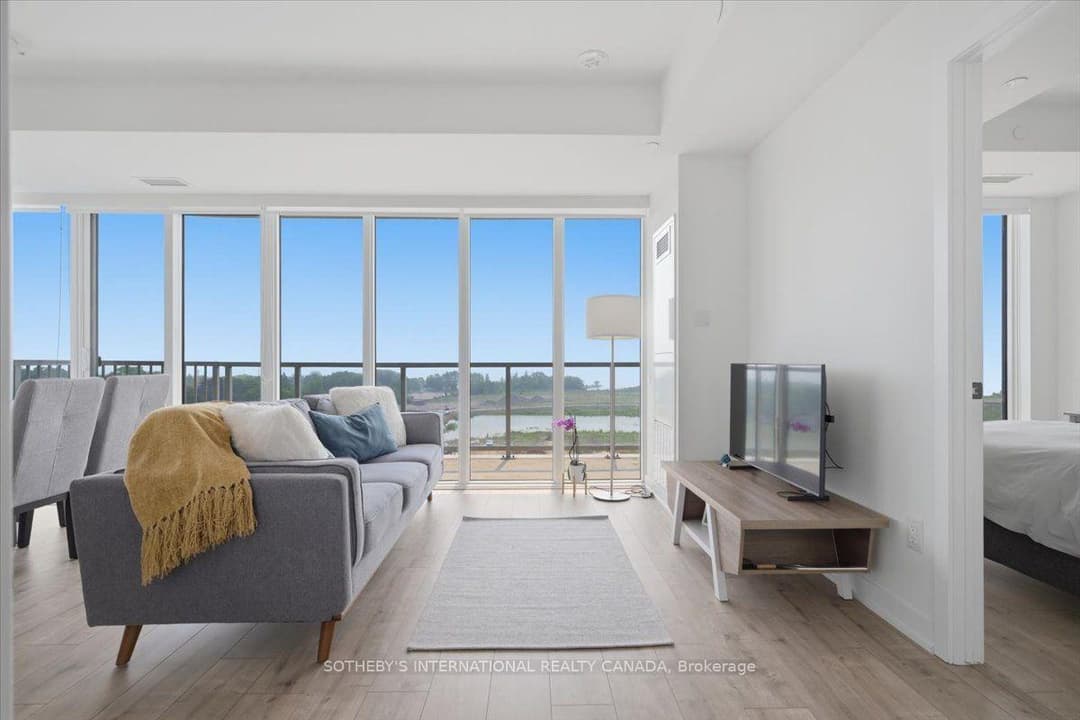 220 Missinnihe Way Unit 705, Mississauga