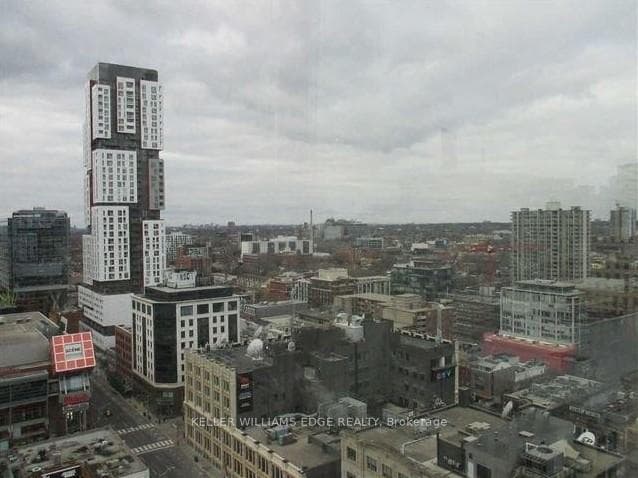 30 Nelson Street Unit 2409, Downtown Toronto / Waterfront