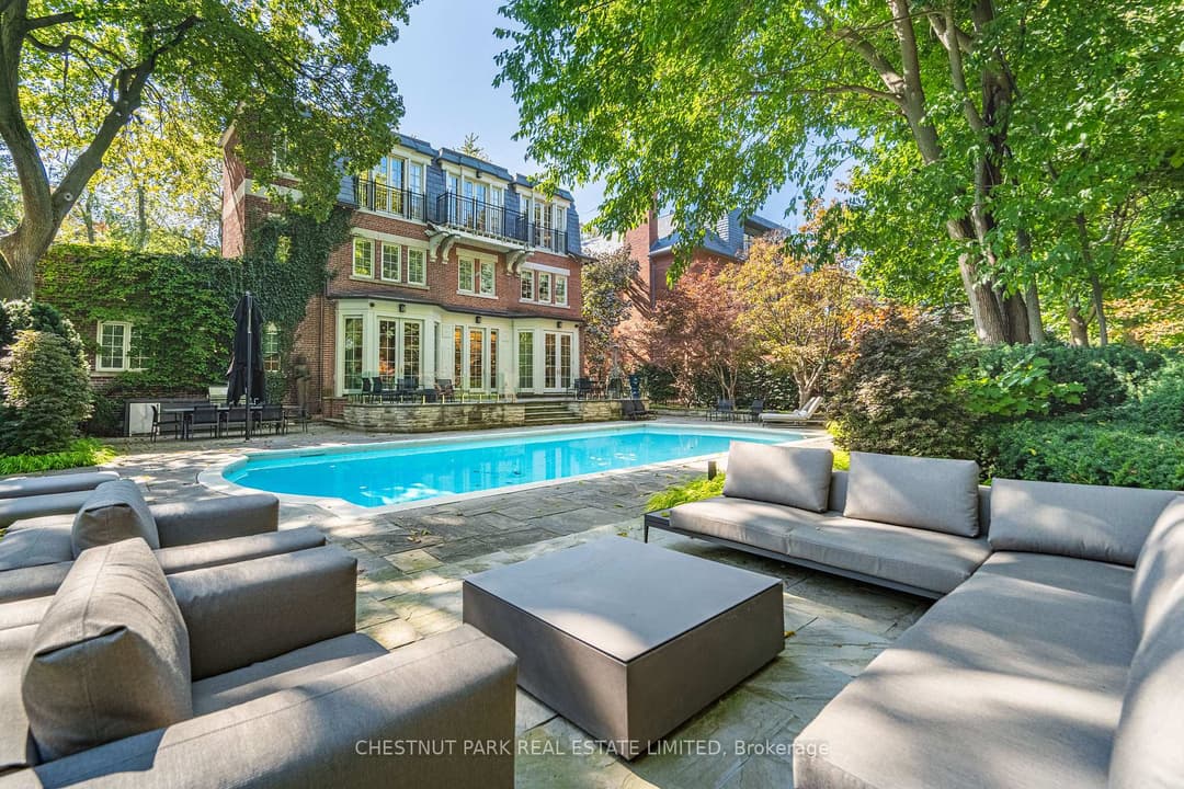 82 Chestnut Park Road, Rosedale / Moore Park