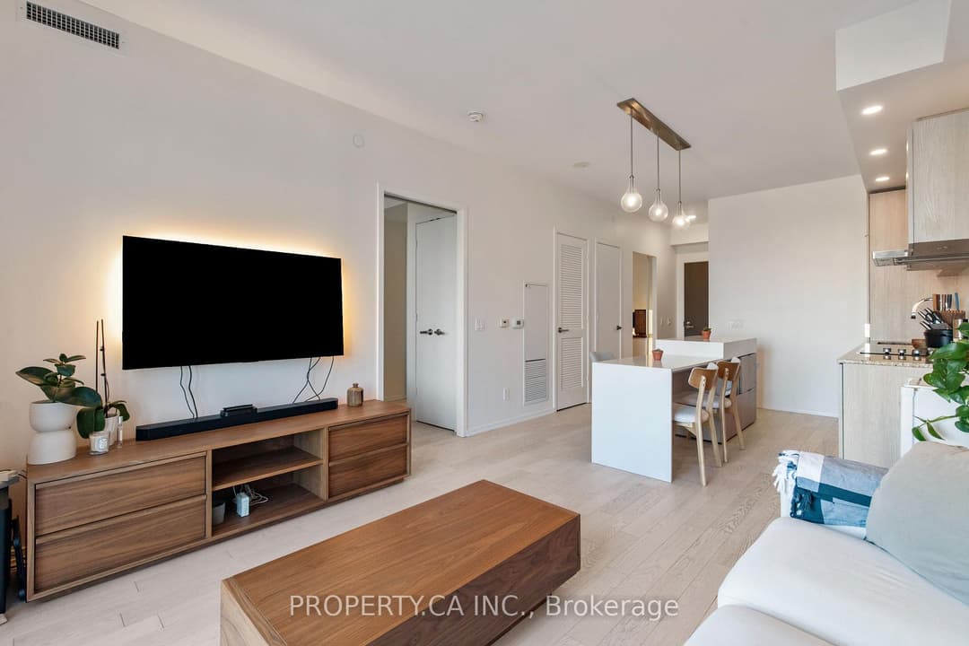 12 Bonnycastle Street Unit 710, Regent Park / Cabbagetown / St. James Town