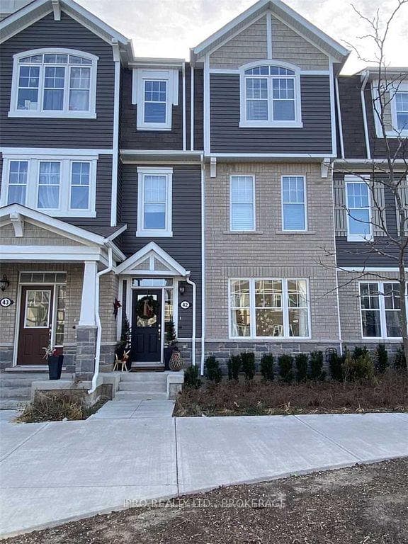 1222 Rose Way Unit 42, Milton