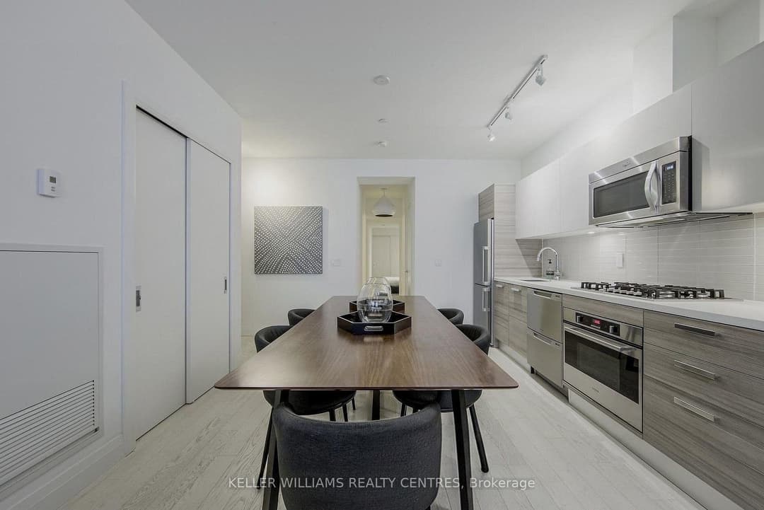 224 King Street West Street Unit 501, Downtown Toronto / Waterfront