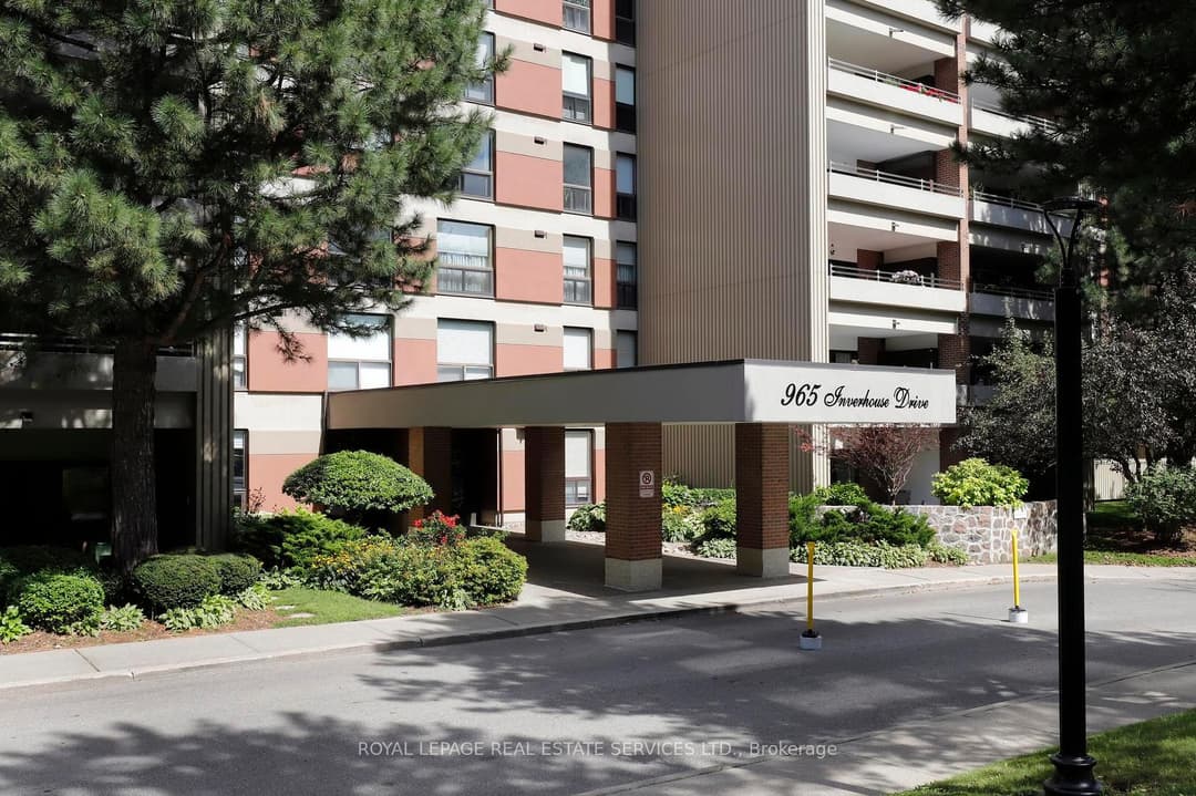 965 Inverhouse Drive Unit 1103, Mississauga