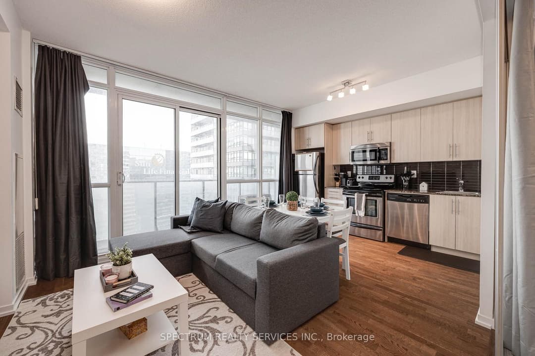 65 Bremner Boulevard Unit 4511, Downtown Toronto / Waterfront