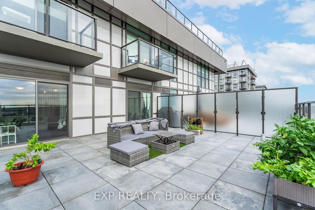 450 Dundas Street East Street Unit 711, Hamilton
