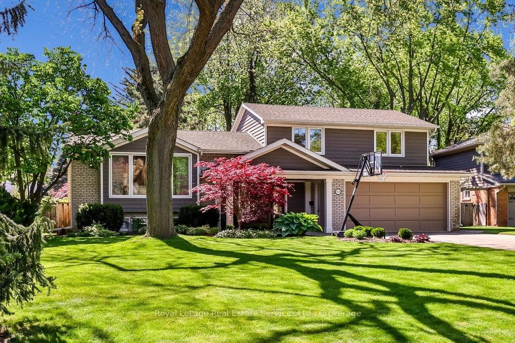 1528 Warland Road, Oakville