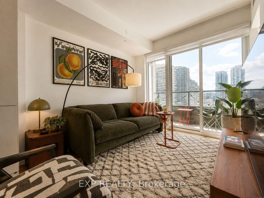 19 Western Battery Road Unit 811, Downtown Toronto / Waterfront