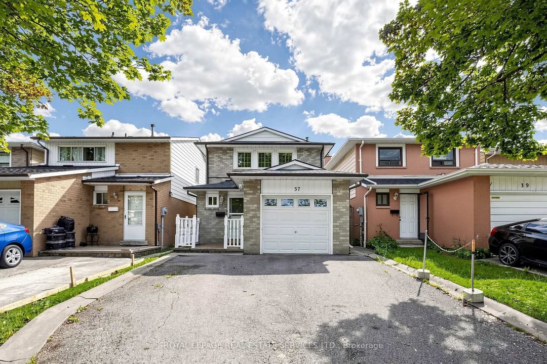 37 Woodsview Avenue, Etobicoke (West Mall / Rexdale)