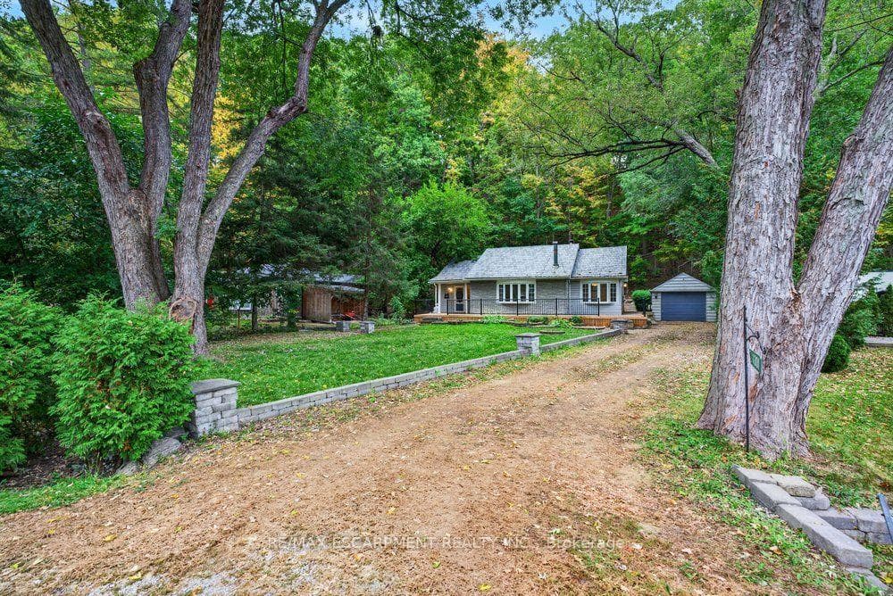 1301 Hidden Valley Road, Burlington