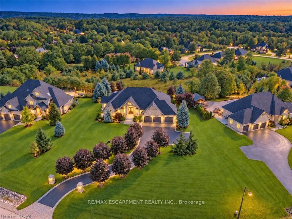 125 Stokes Trail, Milton