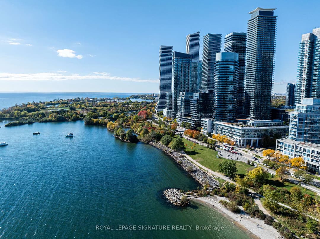80 Marine Parade Drive Unit 330, Liberty Village / Parkdale / South Parkdale